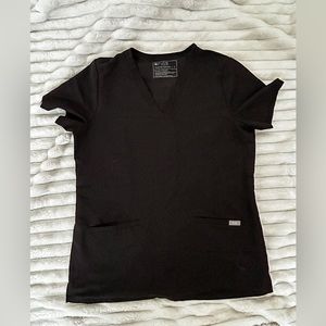 FIGS Black Scrub Top (Double Front Pocket)